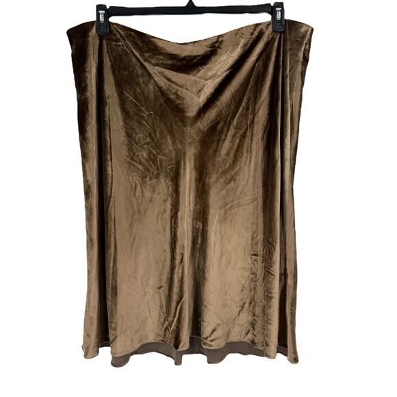 Vince Dresses & Skirts - Vince short velvet A-Line skirt gold size 3X